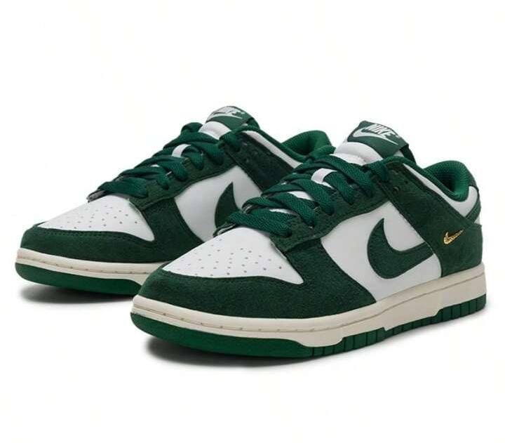 NIKE DUNK LOW